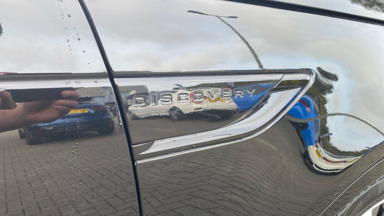 Land Rover Discovery 3.0 D250 R-Dynamic SE 5dr Auto Diesel Station Wagon